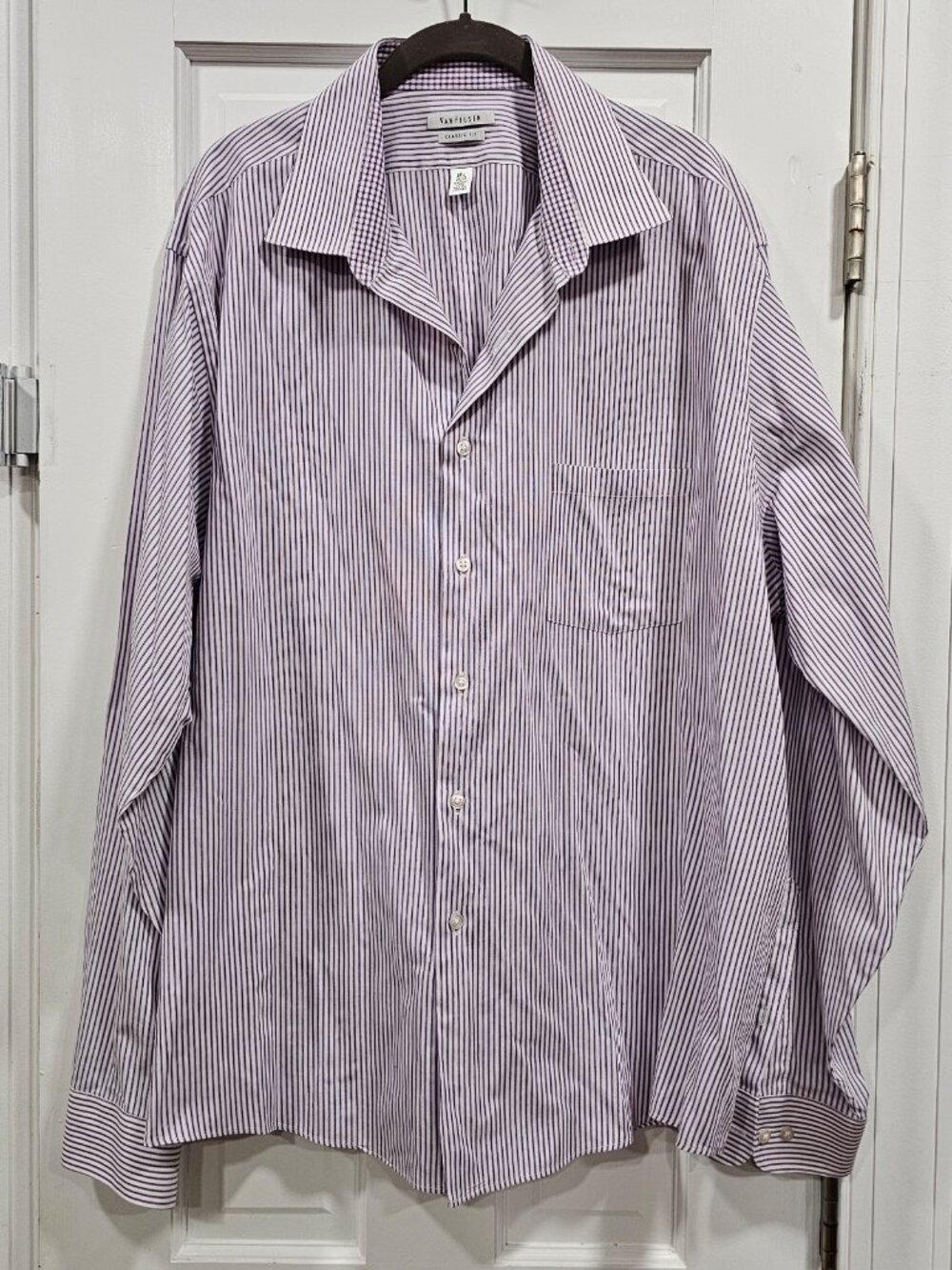 Van Heusen Classic Fit Purple White Pinstripe Dress Shirt 18.5 36 37 Wrinkle Fre